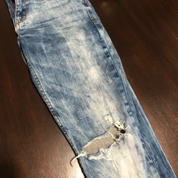 Pull and Bear Jeans - Picture 3 of 6